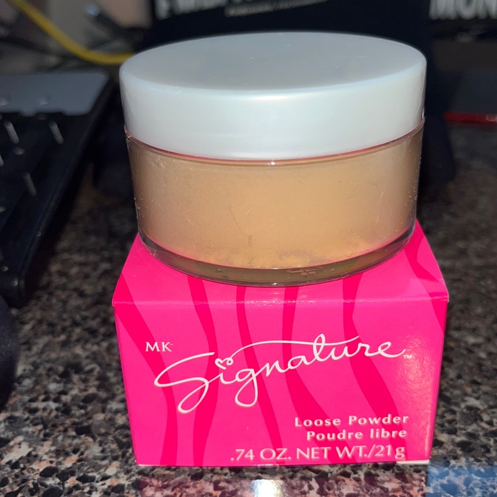 Mary Kay Signature Loose Powder, Beige, NEW, .74 oz, Discontinued Hard…